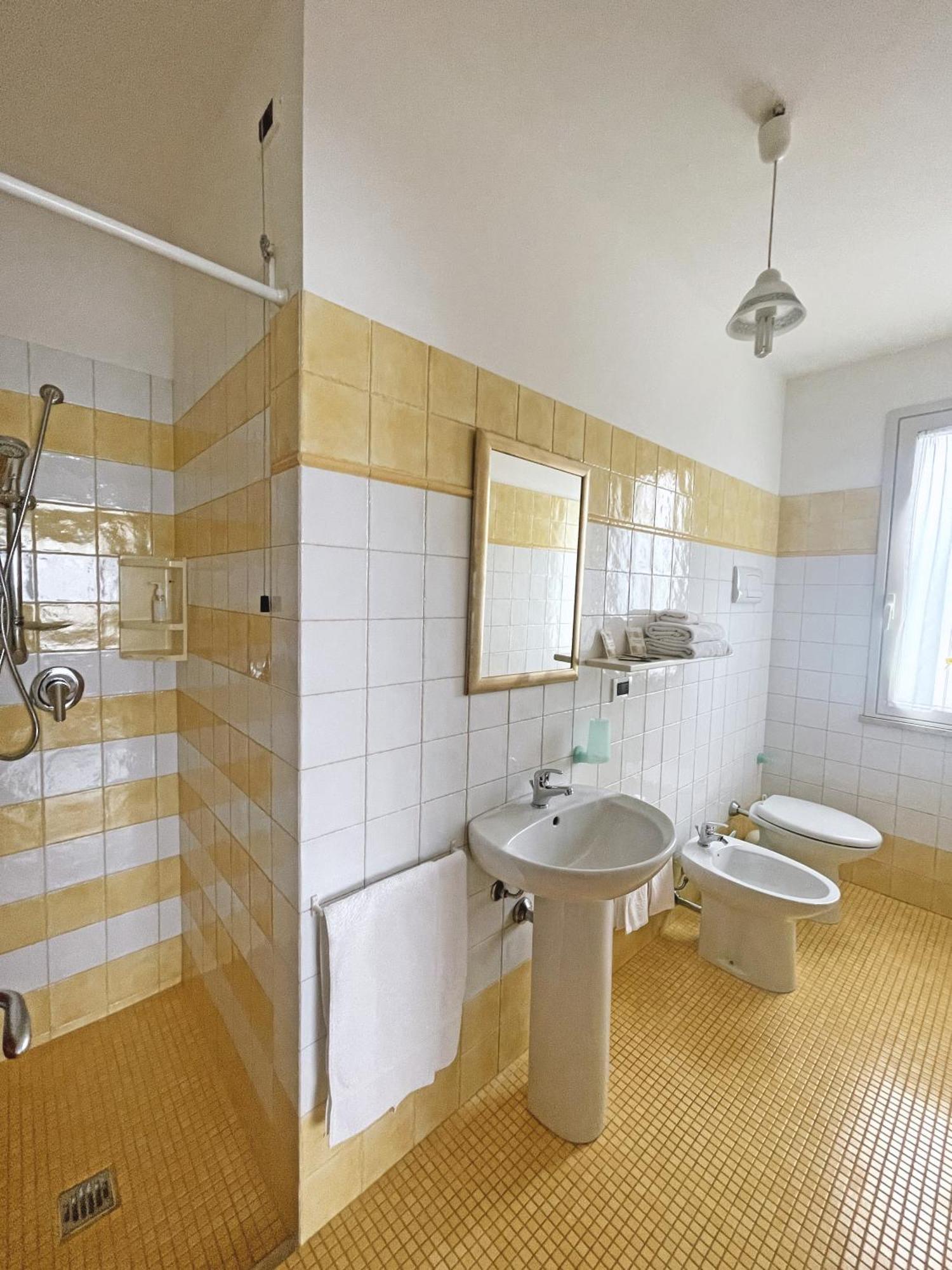 Usciglio Rooms Sanarica Habitación foto